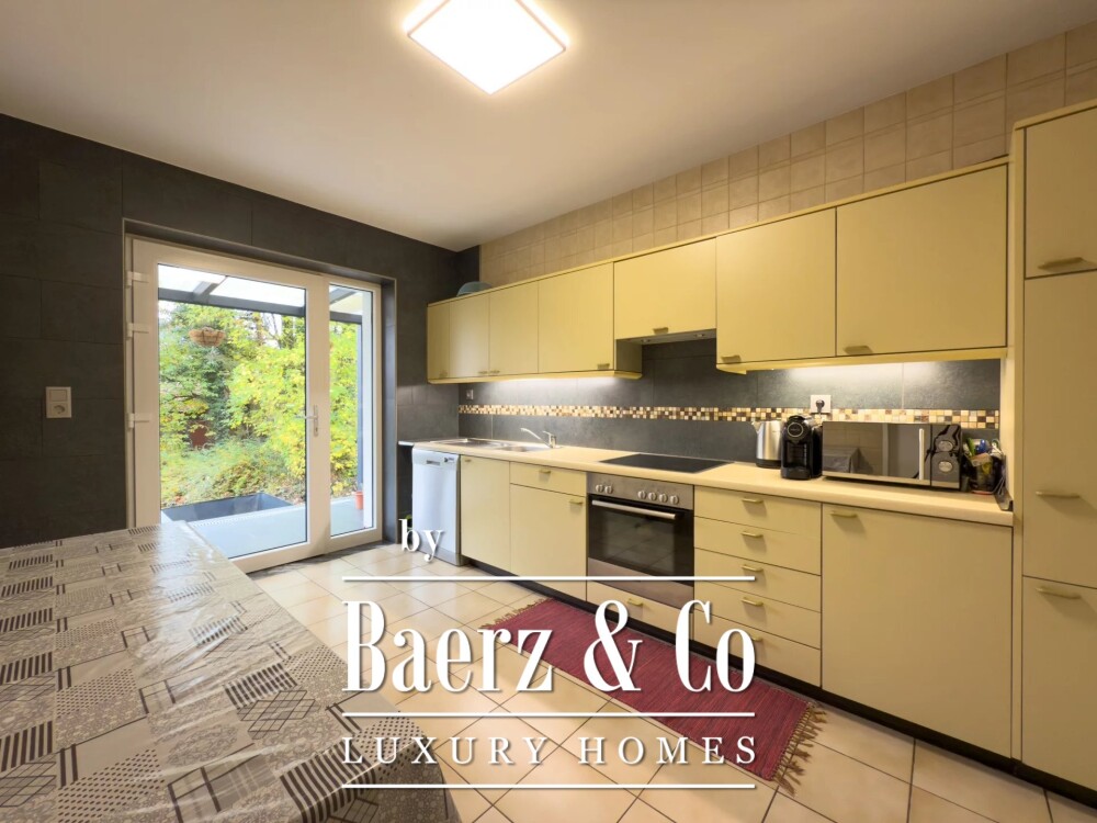 House 4 bedrooms image