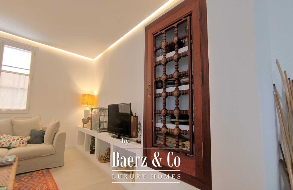 MENORCAN HOUSE WITH POOL FOR SALE IN THE OLD TOWN OF CIUTADELLA DE MENORCA NEAR FISH MARKET image