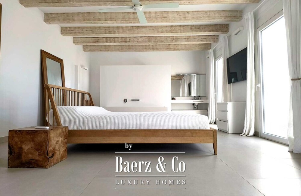 LUXURY CHALET ON THE FRONT LINE OF THE SEA IN CALA'N BLANES SPECTACULAR NEW VILLA WITH SEA VIEWS, POOL, AND GARDEN HSH LUXURY REAL ESTATE image