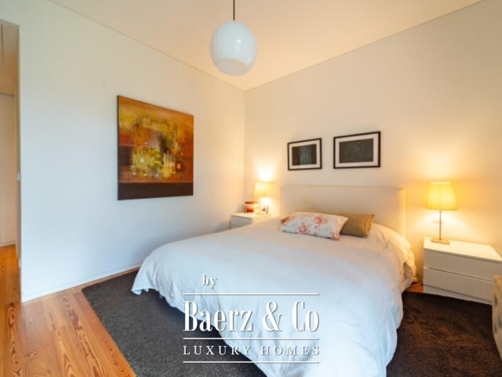 Luxury 2 Bedroom Apartment with Private Garden in Restelo, inserted in a condominium of excellence image
