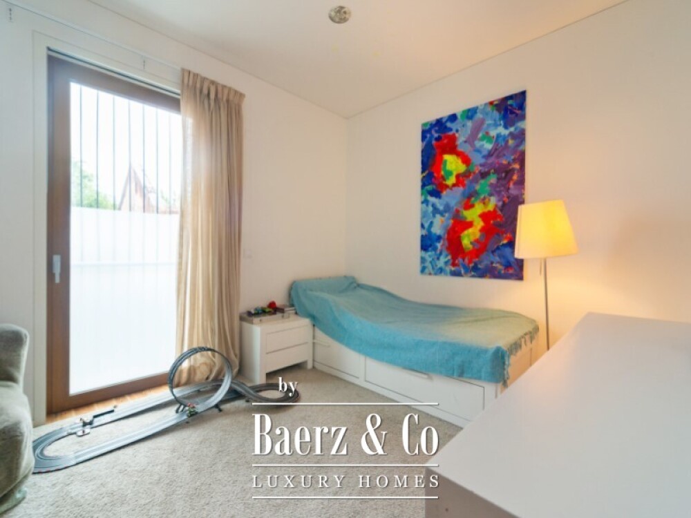 Luxury 2 Bedroom Apartment with Private Garden in Restelo, inserted in a condominium of excellence image