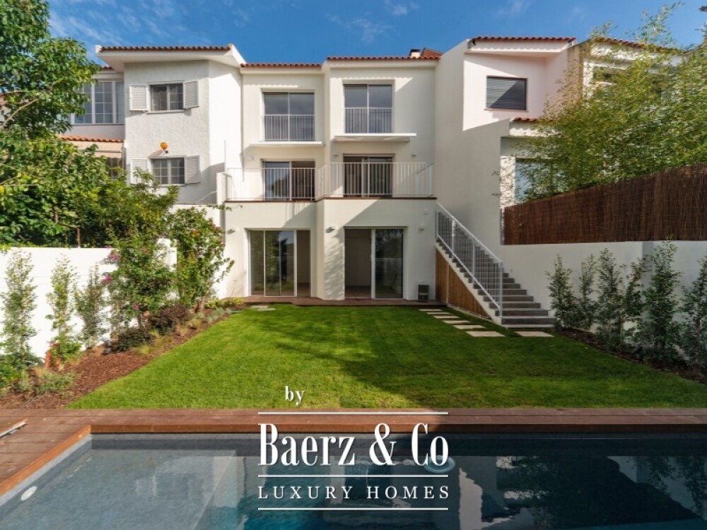 House T4 +1 in Monte Estoril image