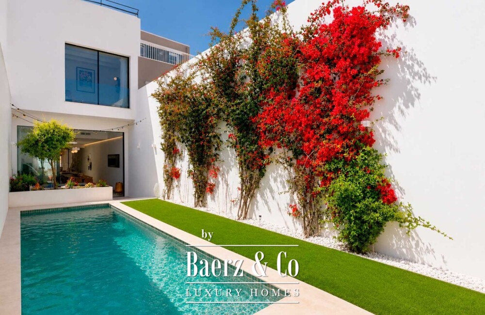EXCLUSIVE RENOVATED HOUSE WITH PATIO, SWIMMING POOL AND TERRACES IN THE HEART OF CIUTADELLA DE MENORCA image