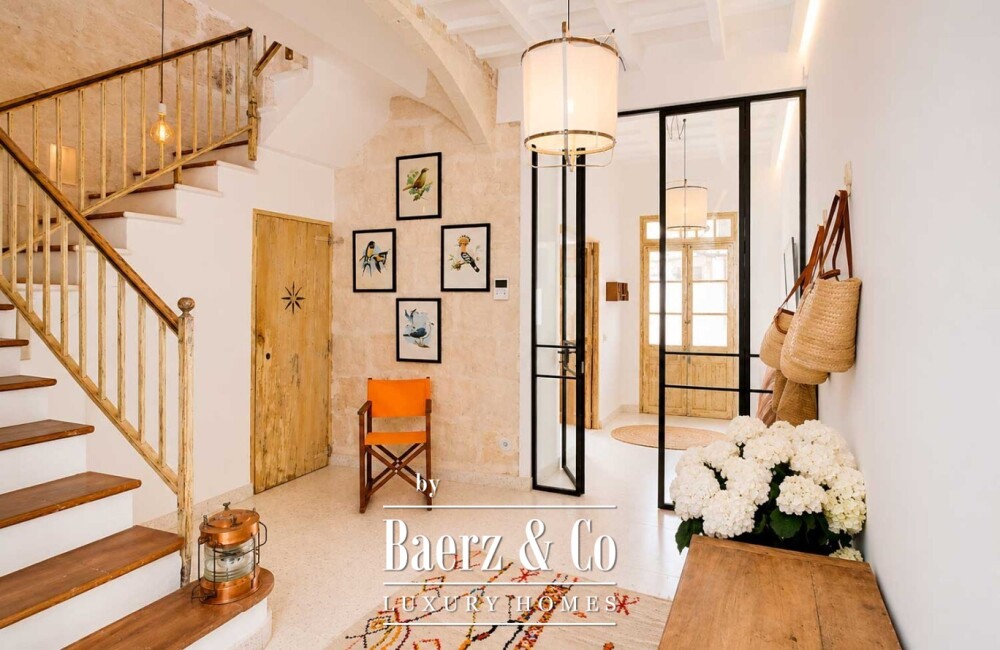 EXCLUSIVE RENOVATED HOUSE WITH PATIO, SWIMMING POOL AND TERRACES IN THE HEART OF CIUTADELLA DE MENORCA image