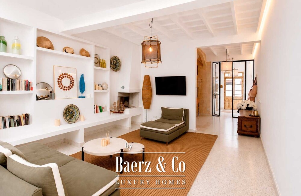 EXCLUSIVE RENOVATED HOUSE WITH PATIO, SWIMMING POOL AND TERRACES IN THE HEART OF CIUTADELLA DE MENORCA image