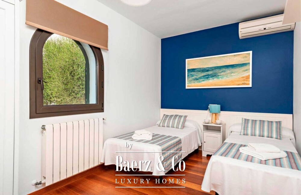 MEDITERRANEAN VILLA FOR SALE IN SA CALETA, CIUTADELLA DE MENORCA WITH PRIVATE POOL, TOURIST LICENSE AND 4 BEDROOMS NEAR THE SEA image