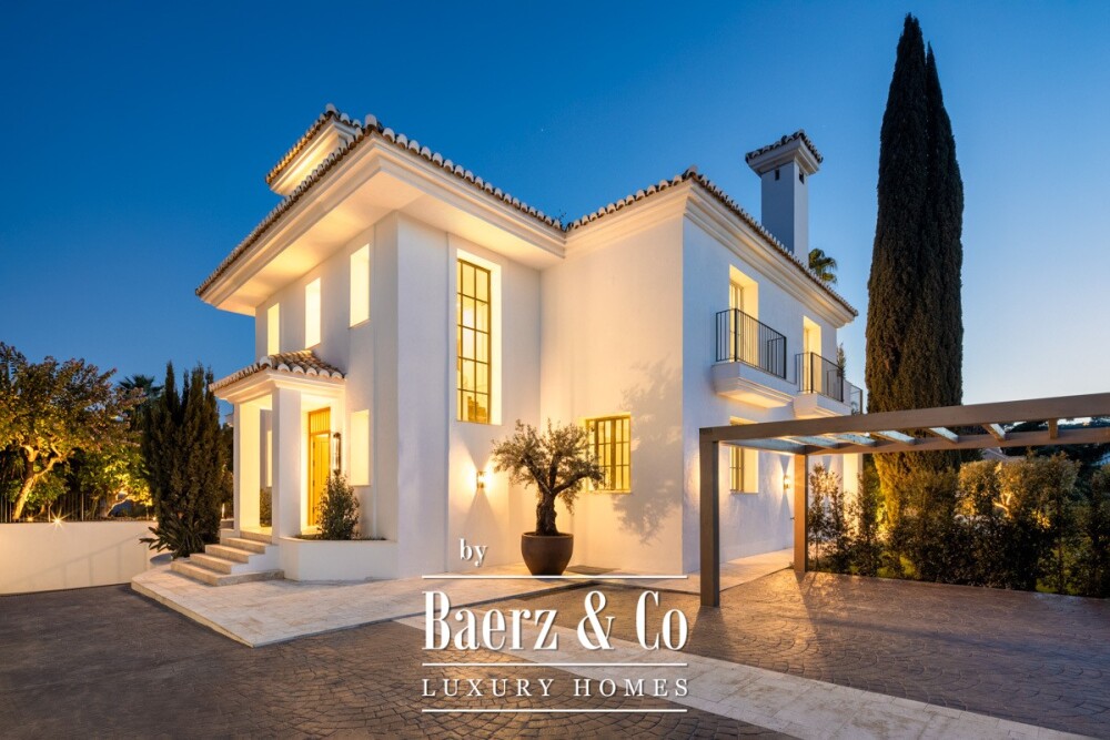 Villa - Nueva Andalucia - Marbella - Ref: 8724 image