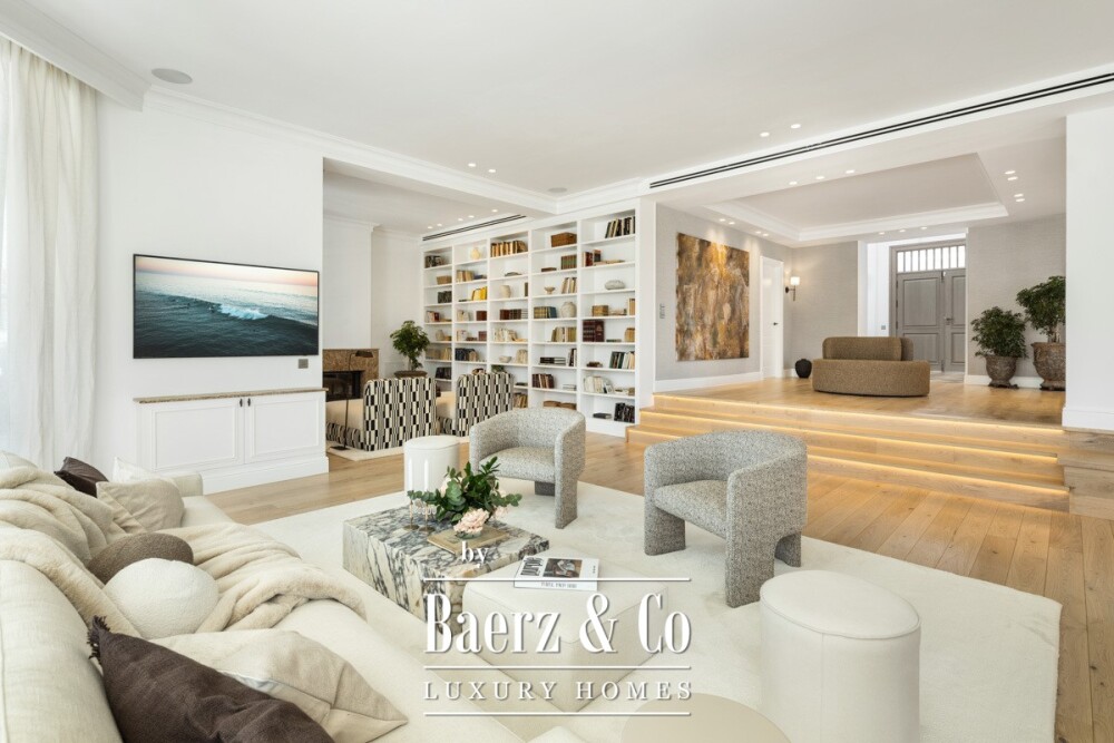 Villa - Nueva Andalucia - Marbella - Ref: 8724 image