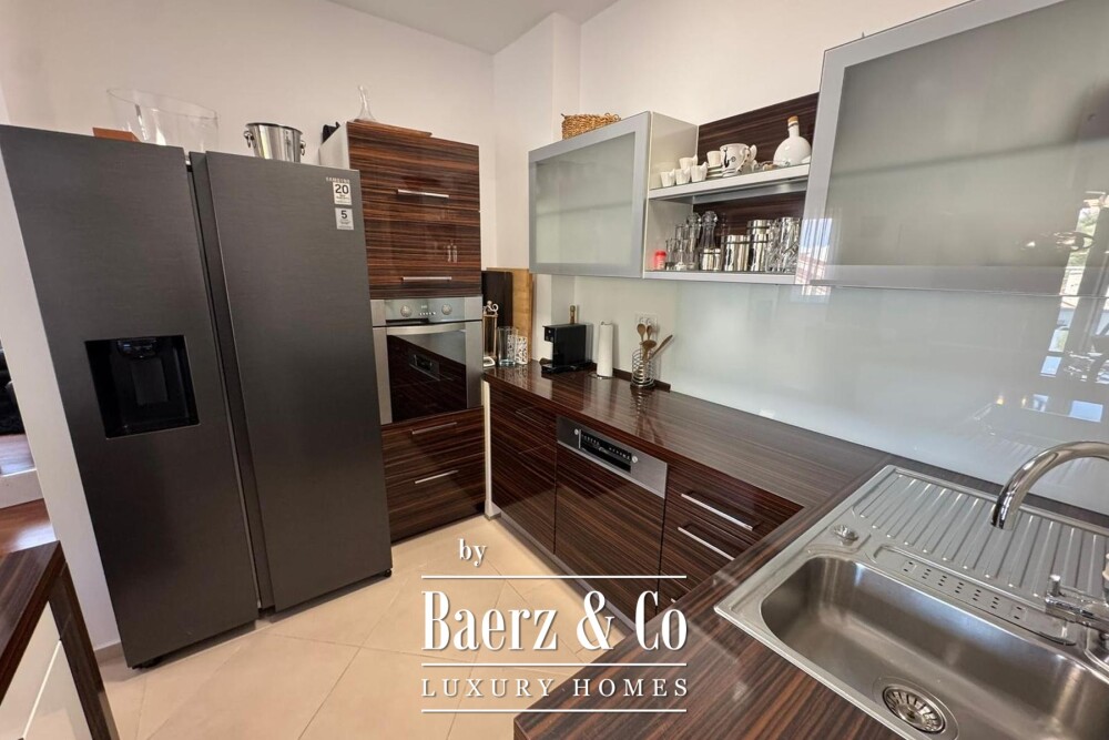 Brač, Bol, luxury penthouse in the town centre and building plot with building permit image