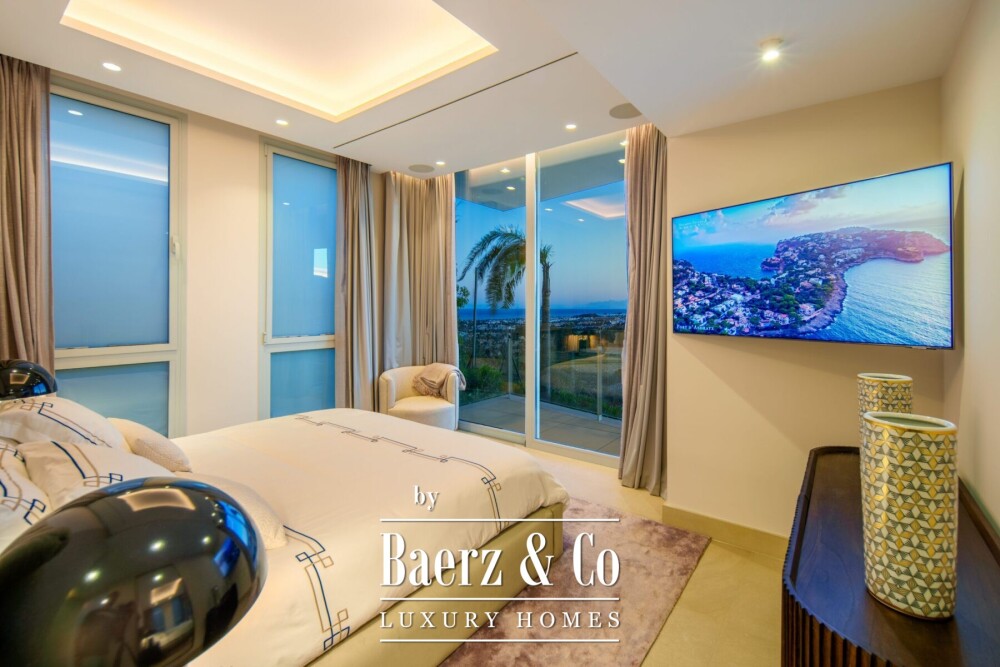 Villa - Nueva Andalucia - Marbella - Ref: 8728 image