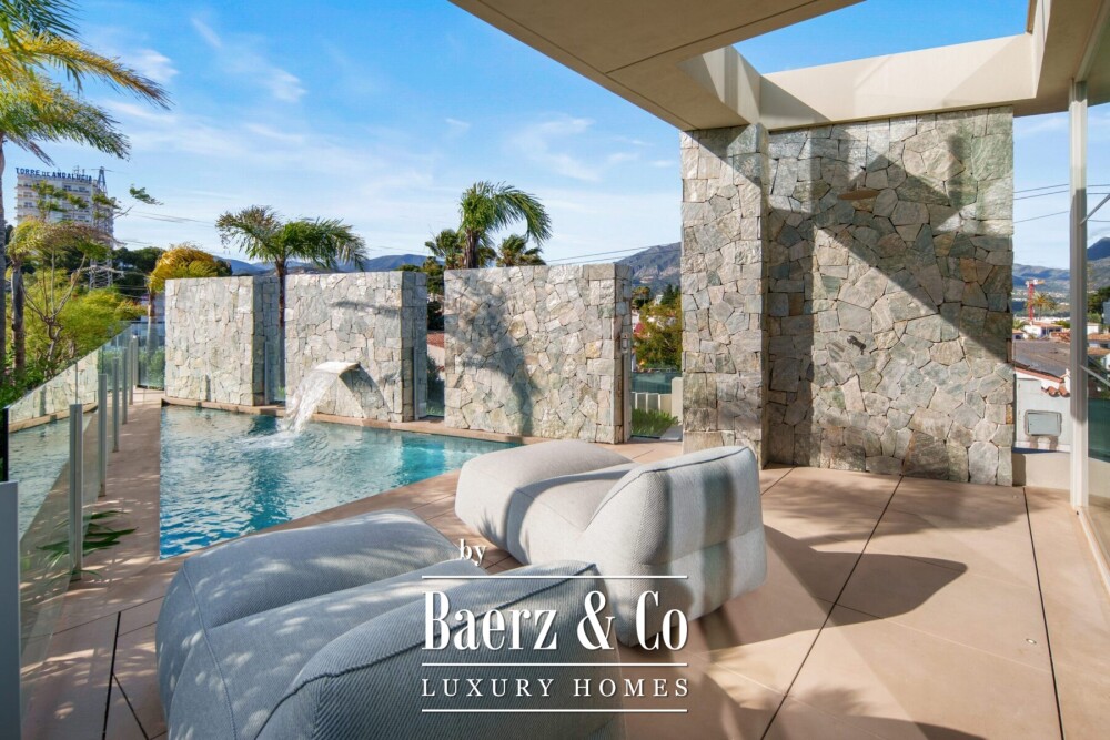 Villa - Nueva Andalucia - Marbella - Ref: 8728 image