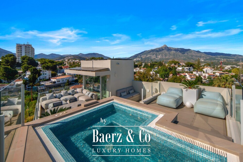 Villa - Nueva Andalucia - Marbella - Ref: 8728 image