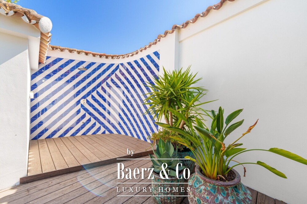 Villa - Puerto Banus - Marbella - Ref: 8730 image
