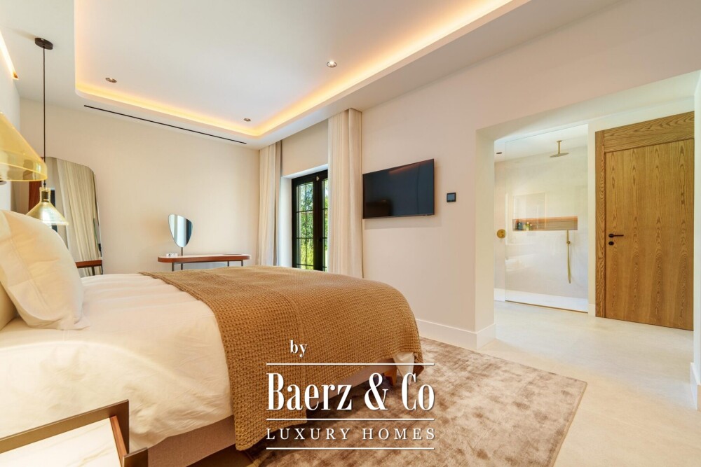Villa - Puerto Banus - Marbella - Ref: 8730 image