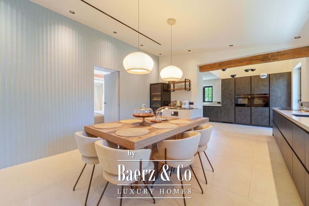 Villa - Puerto Banus - Marbella - Ref: 8730 image