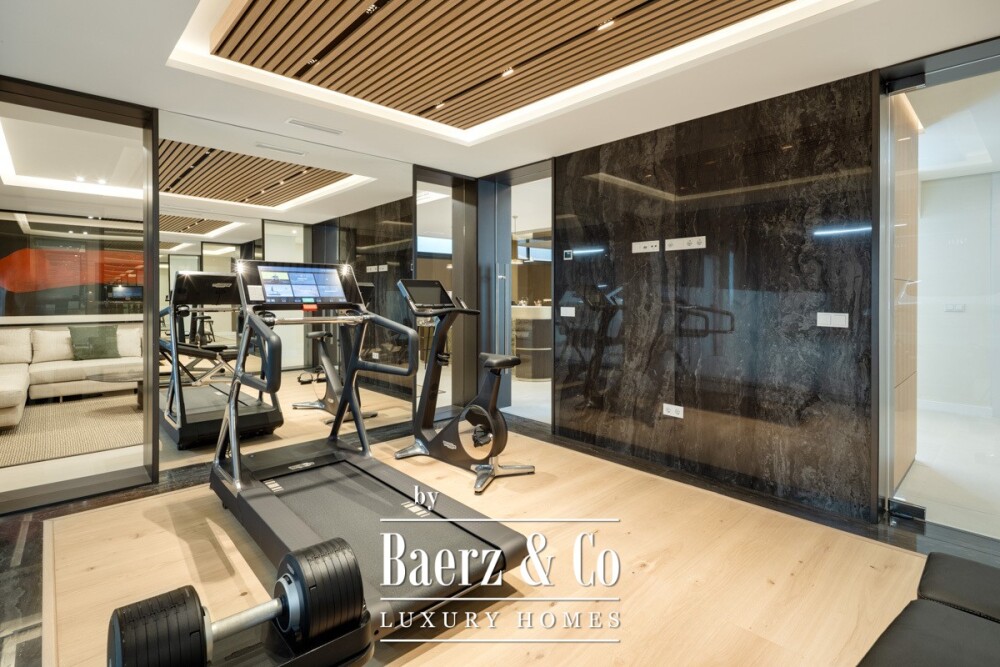 Villa - Marbella East - Ref: 8731 image