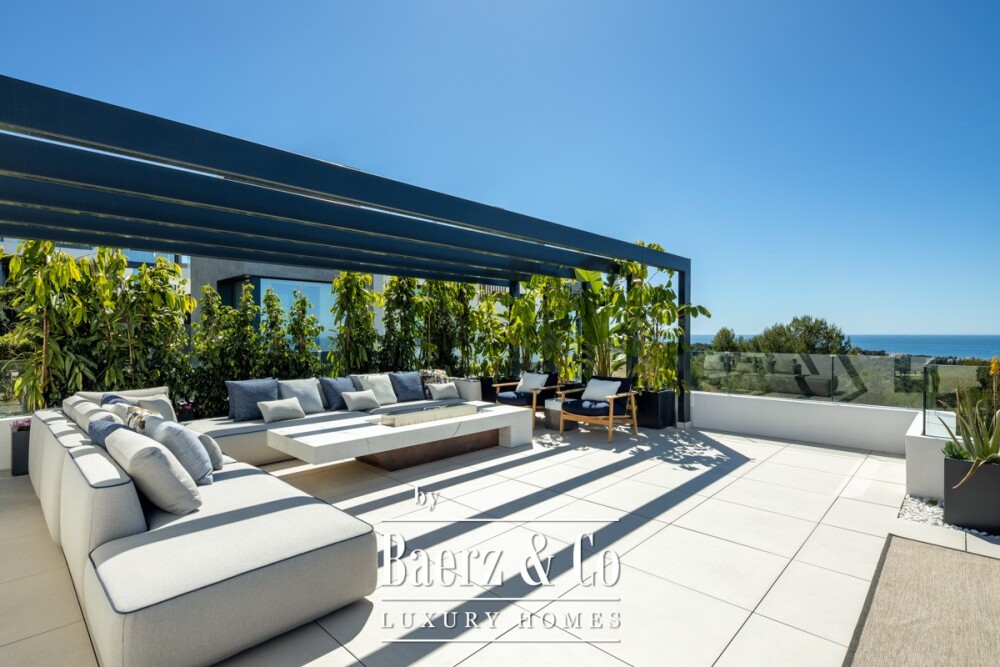 Villa - Marbella East - Ref: 8731 image