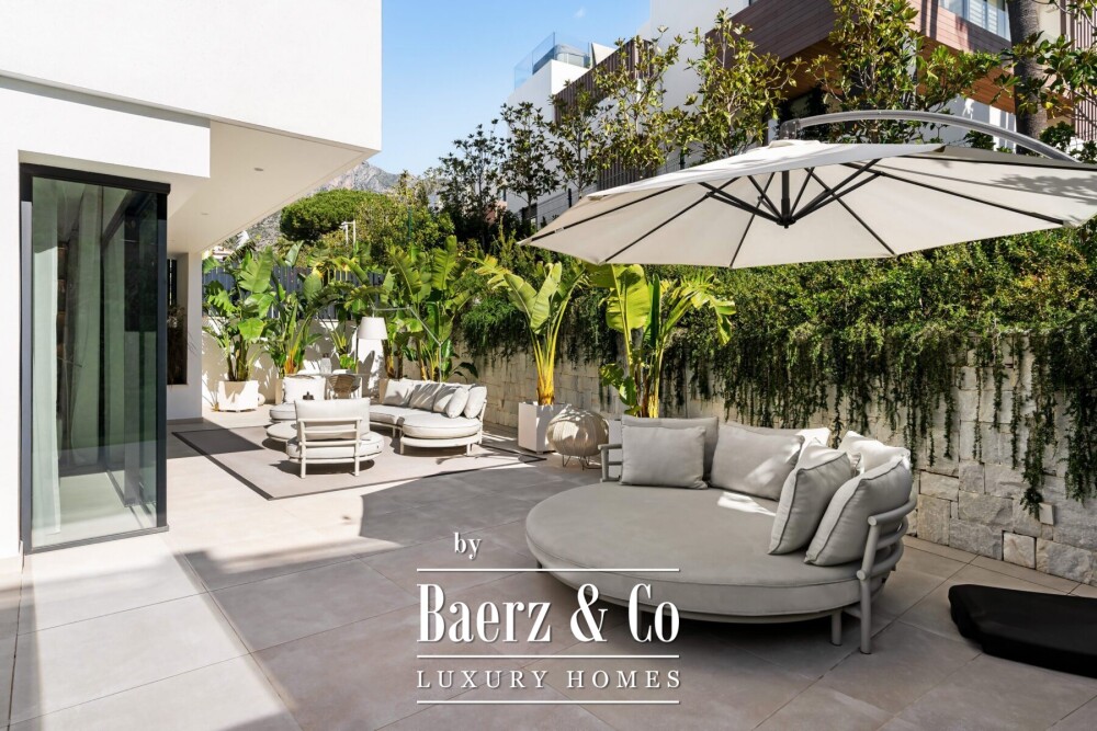 Villa - Sierra Blanca - Golden Mile - Marbella - Ref: 8733 image