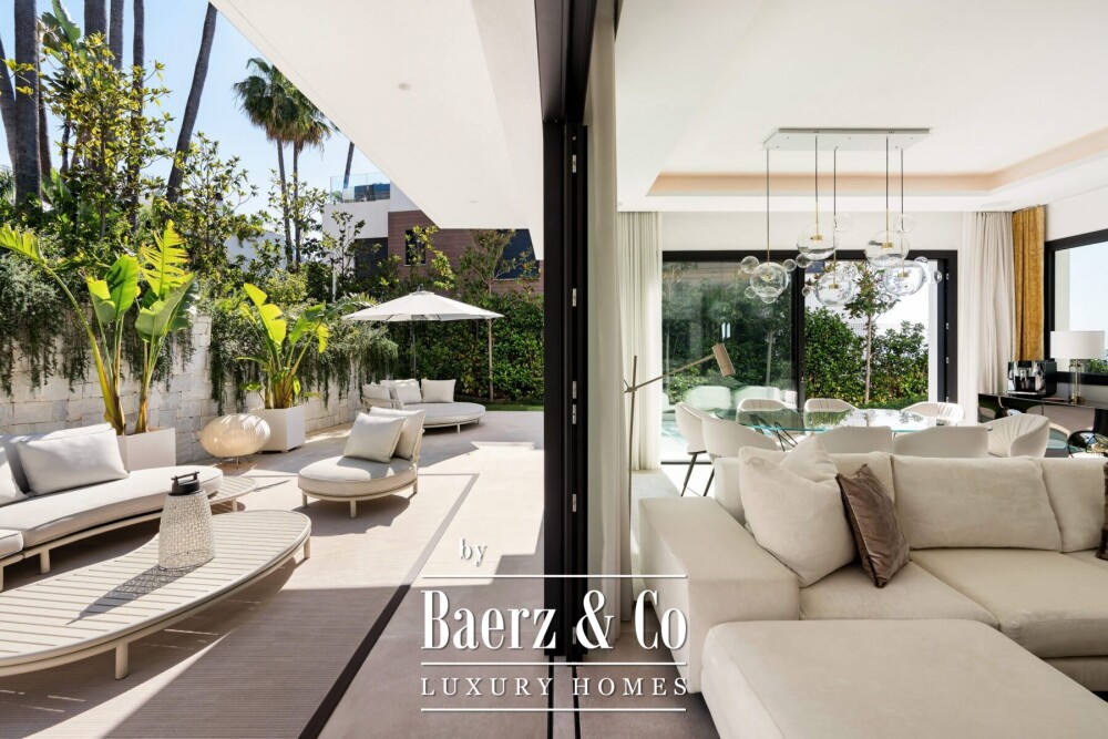 Villa - Sierra Blanca - Golden Mile - Marbella - Ref: 8733 image