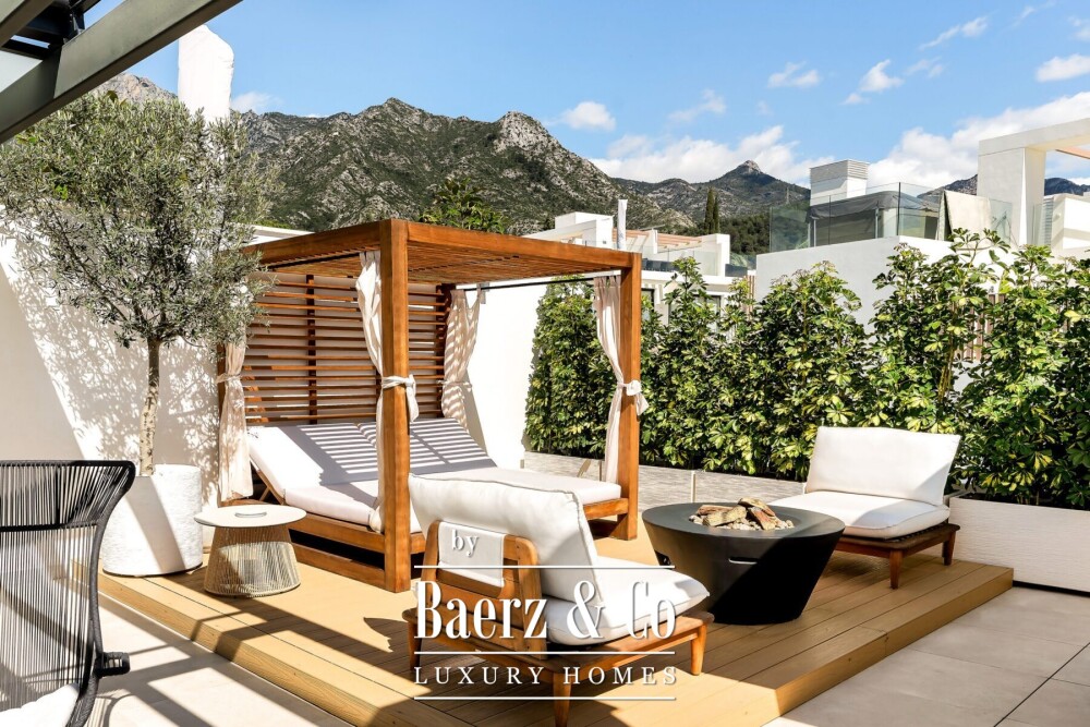 Villa - Sierra Blanca - Golden Mile - Marbella - Ref: 8733 image