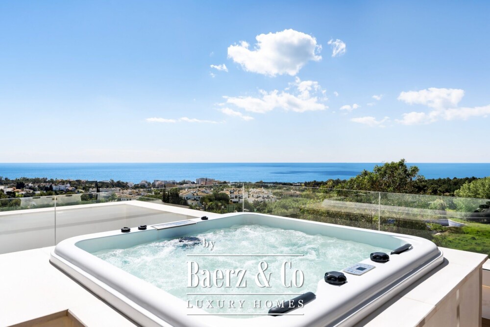 Villa - Sierra Blanca - Golden Mile - Marbella - Ref: 8733 image