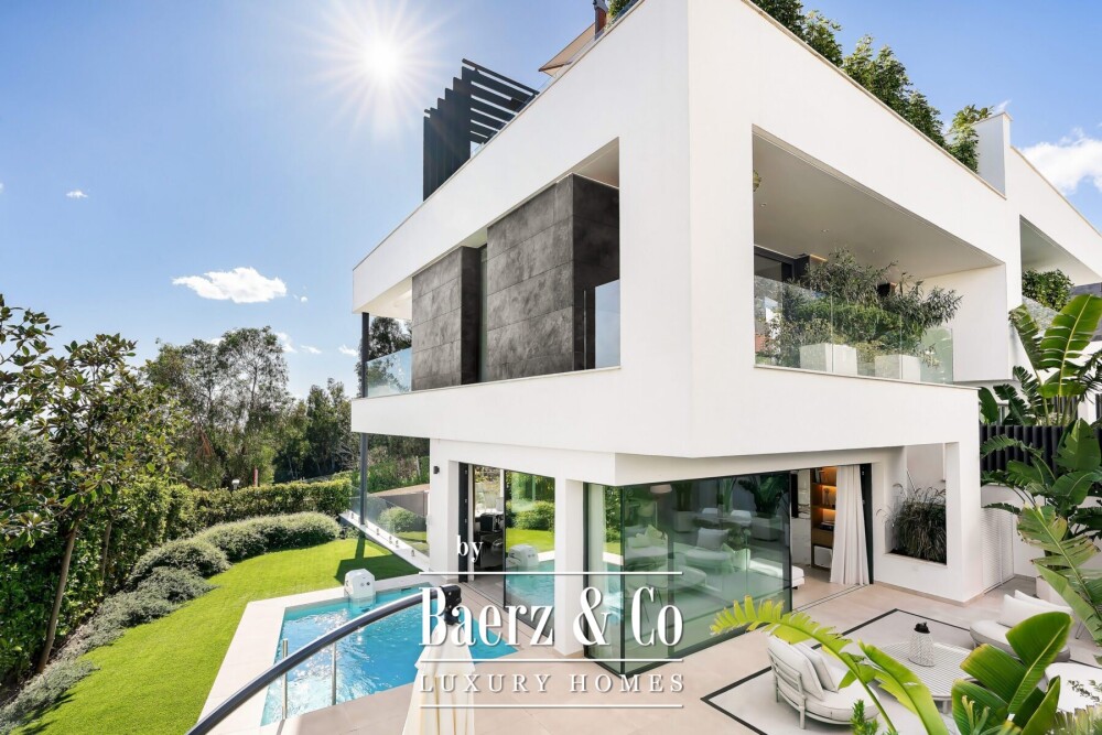 Villa - Sierra Blanca - Golden Mile - Marbella - Ref: 8733 image