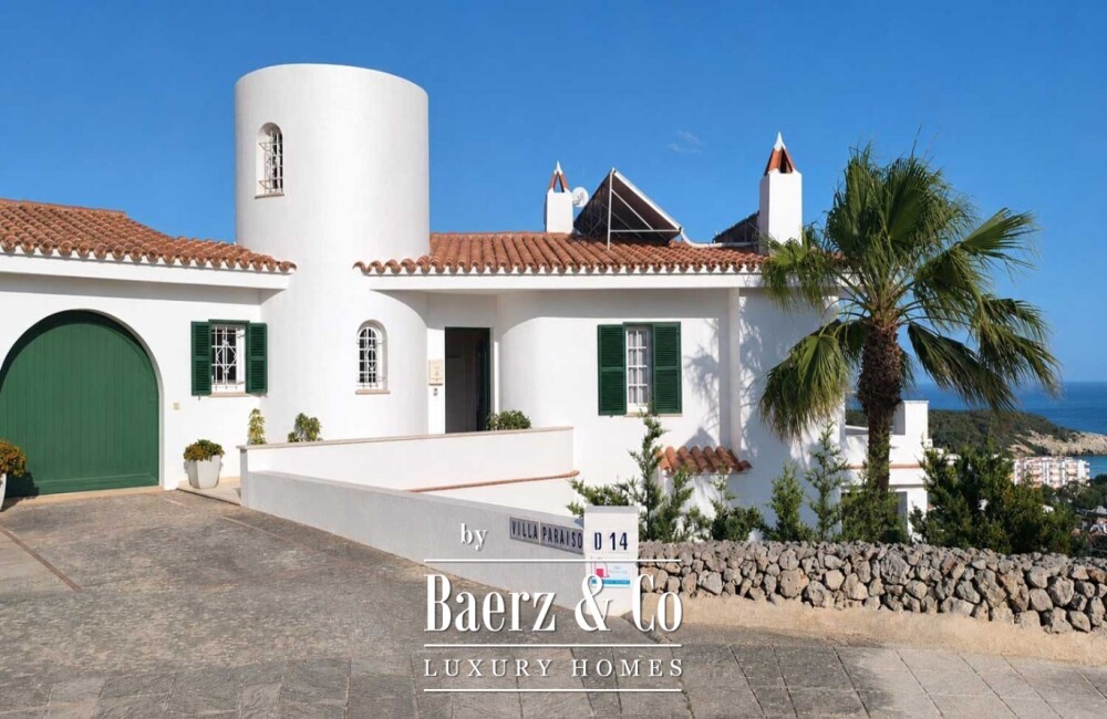 EXCLUSIVE MEDITERRANEAN VILLA WITH HEATED SWIMMING POOL, TOURIST LICENCE AND SPECTACULAR SEA VIEWS IN SANTO TOMÁS, MENORCA image