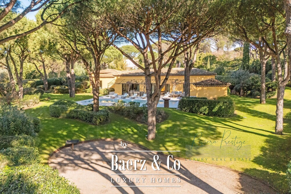 Mediterranean Villa Just 5 Minutes from the Heart of Saint-Tropez image