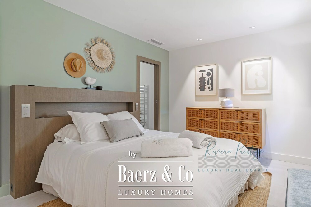 Mediterranean Villa Just 5 Minutes from the Heart of Saint-Tropez image