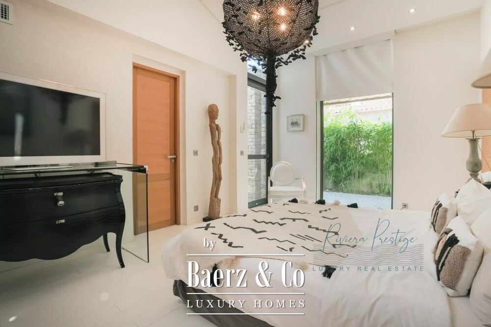 Architect-Designed Villa Near Place des Lices – Saint-Tropez image