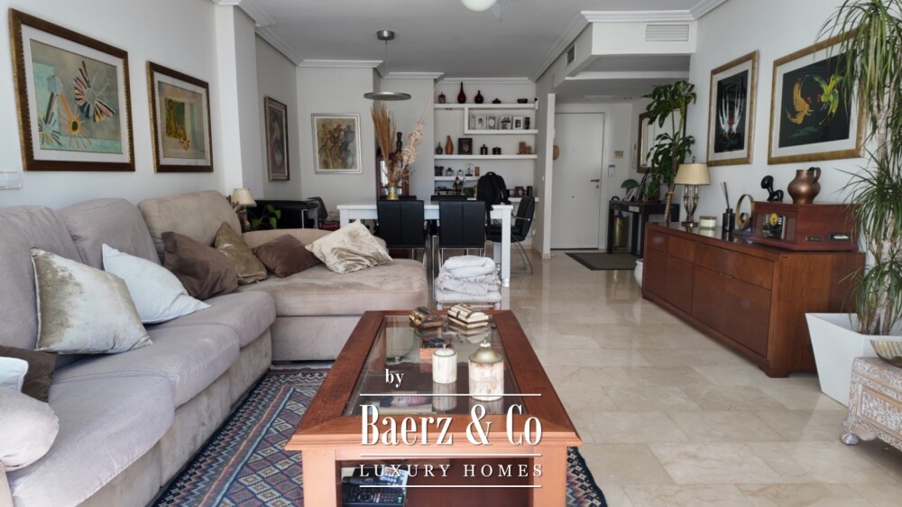 Beautiful luxury home in Albir image