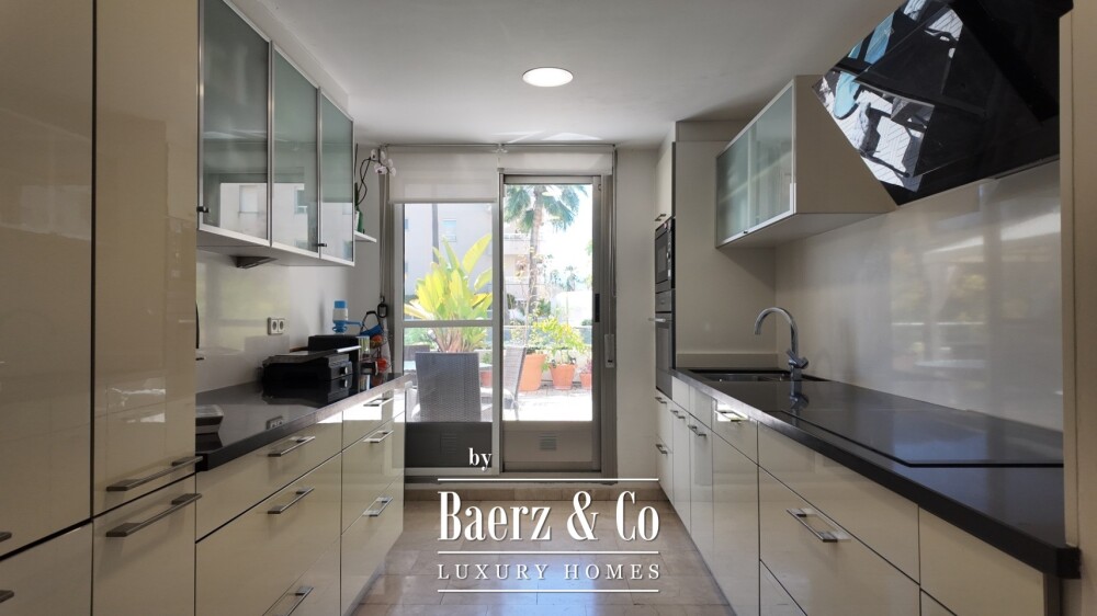 Beautiful luxury home in Albir image