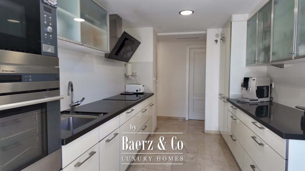 Beautiful luxury home in Albir image