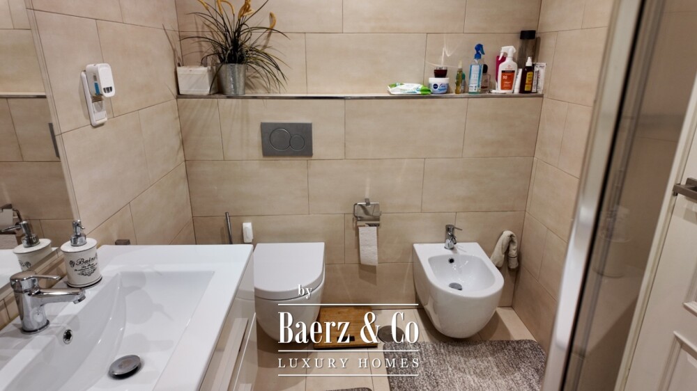 Beautiful luxury home in Albir image