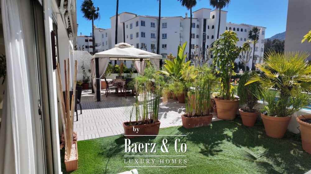 Beautiful luxury home in Albir image