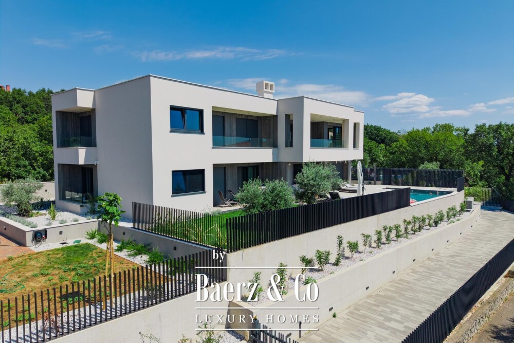 Kostrena, Rožići, exclusive 200 m² penthouse with panoramic sea views image