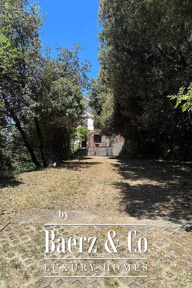 Villa for sale 246 m² image