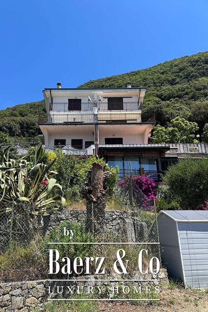 Villa for sale 246 m² image