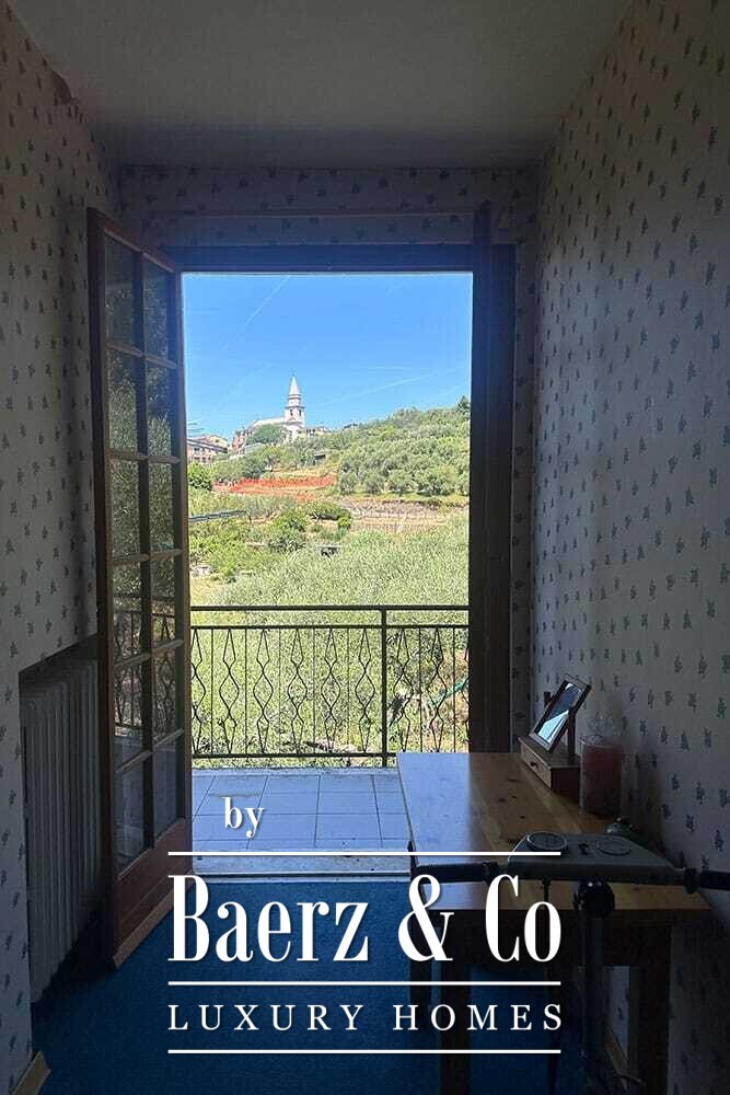 Villa for sale 246 m² image