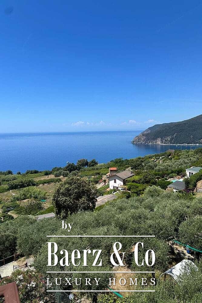 Villa for sale 246 m² image