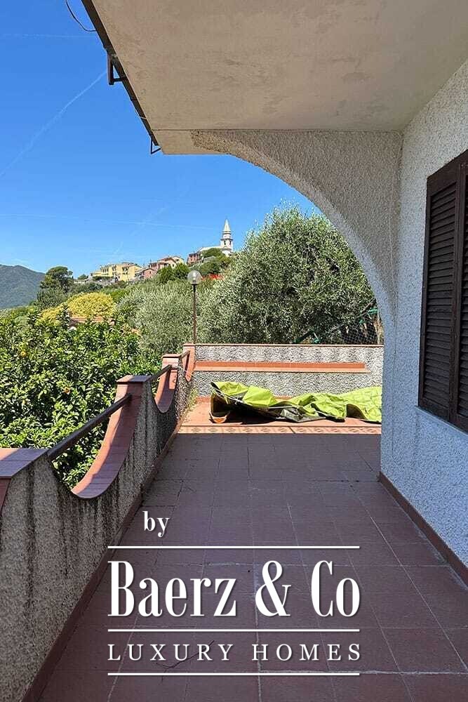 Villa for sale 246 m² image