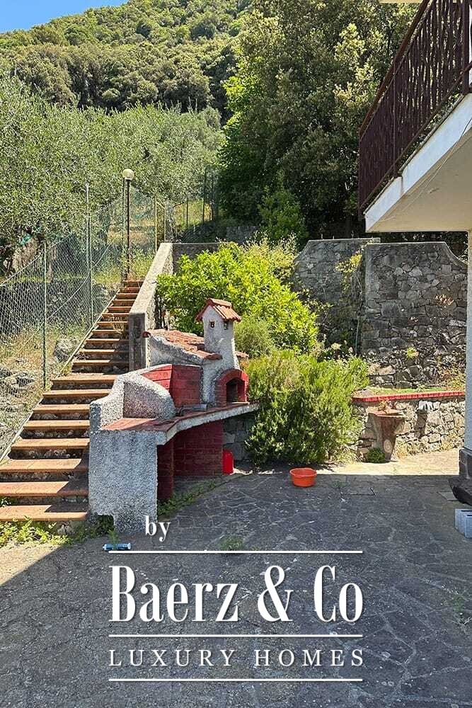 Villa for sale 246 m² image