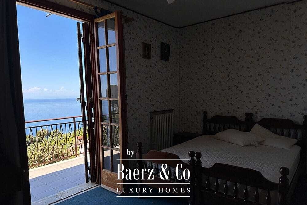 Villa for sale 246 m² image