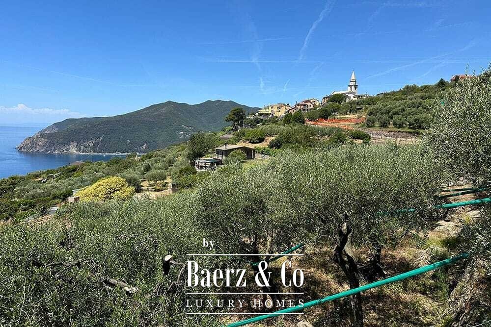 Villa for sale 246 m² image