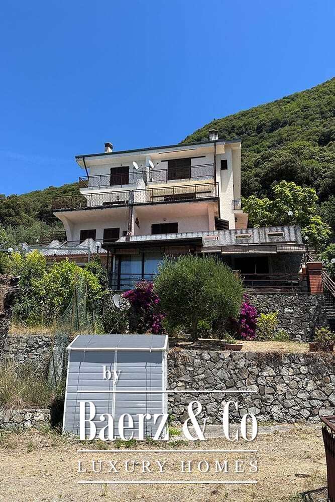 Villa for sale 246 m² image