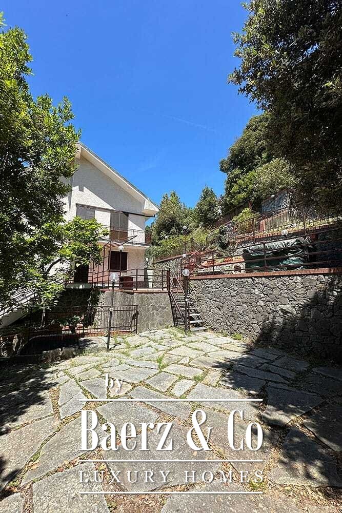 Villa for sale 246 m² image