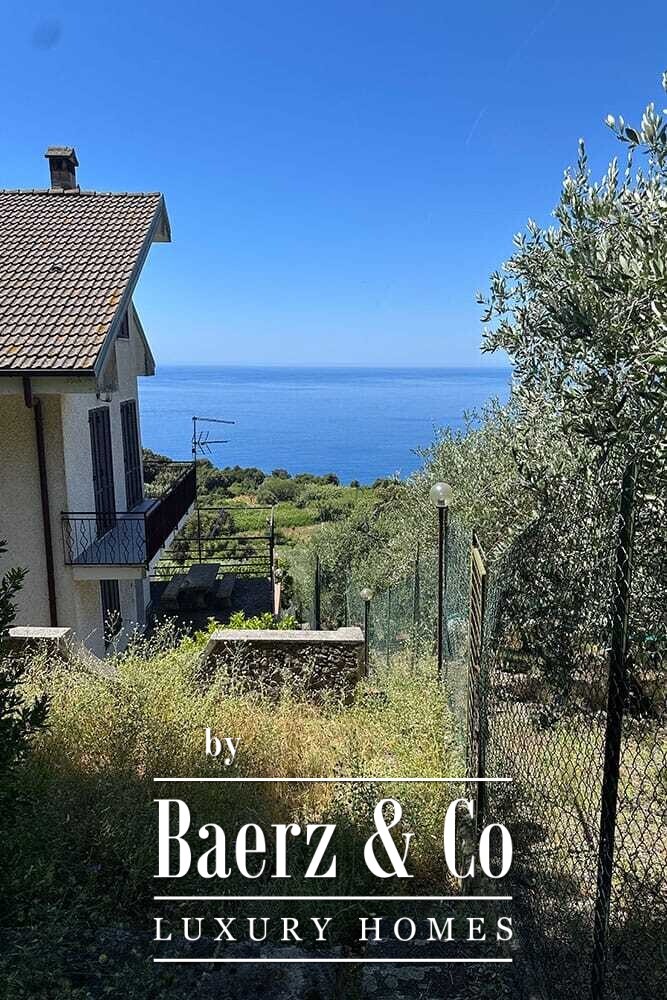 Villa for sale 246 m² image