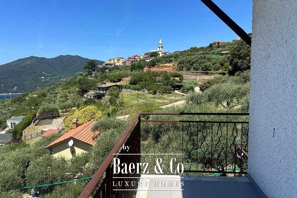 Villa for sale 246 m² image