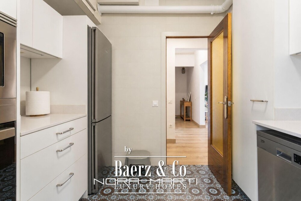 Apartment for sale in Eixample Dreta image