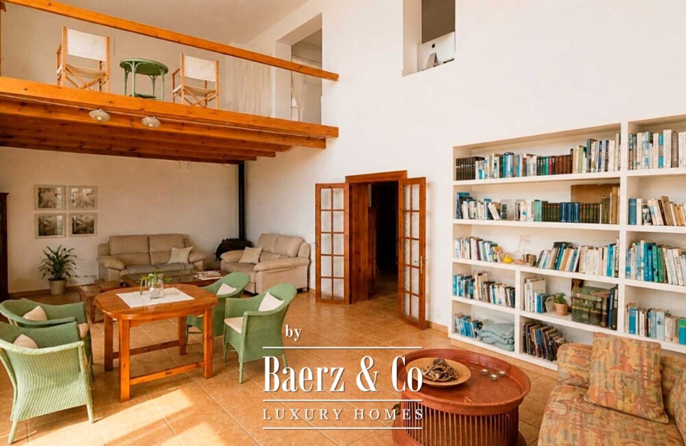 SEAFRONT VILLA IN CIUTADELLA, MENORCA, WITH PRIVATE POOL AND EXPANSION POTENTIAL image